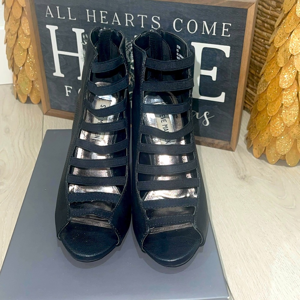 GUC Steve Madden Black Heels Sz 6.5